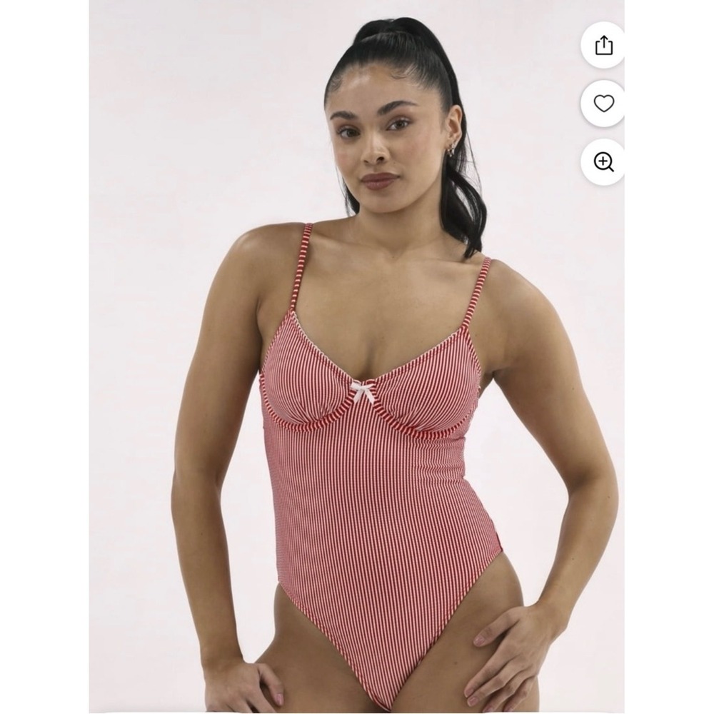 No Boundaries Red‎ and White Striped One-Piece Swim M 8-10 resortwear